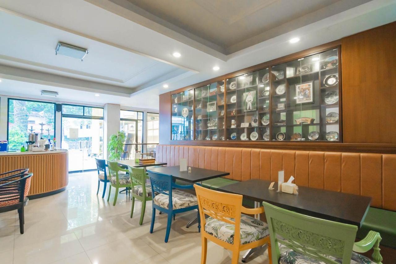 Cihampelas Hotel 2 Mitra Reddoorz Bandung Exterior foto